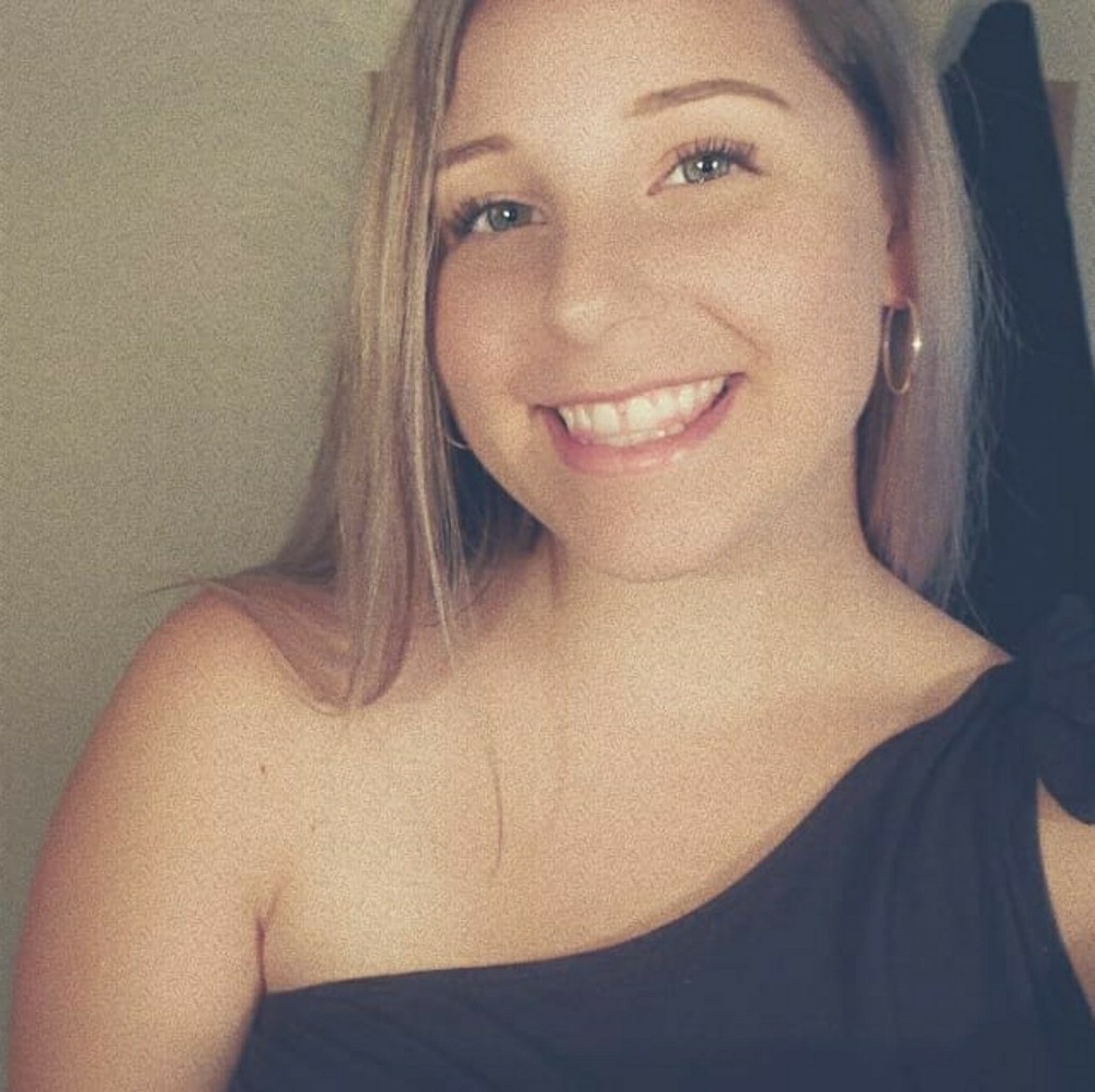 Meet your Posher, Alaina